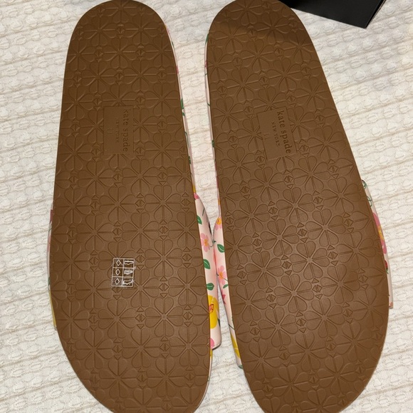 Brand New Kate Spade Sandal 👡 - Picture 3 of 4